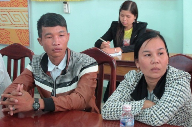 Cậu bé bị hành hạ dã man nhận hơn 740 triệu đồng - ảnh 4